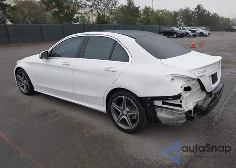 2015 Mercedes-Benz C 300 Sport из США, поврежденный, VIN 55SWF4JB0FU094129